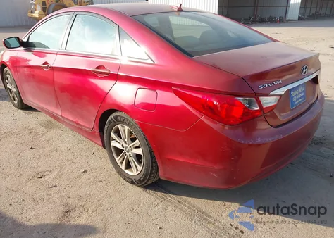 2013 Hyundai Sonata Gls z USA, uszkodzony, nr VIN 5NPEB4AC4DH736464